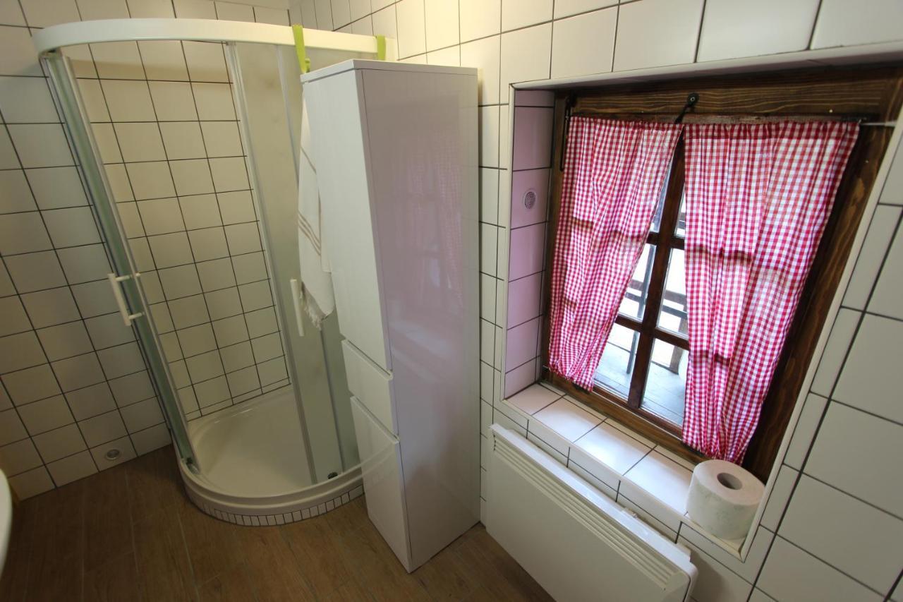 Homestay Kapl Ledinek Exteriör bild